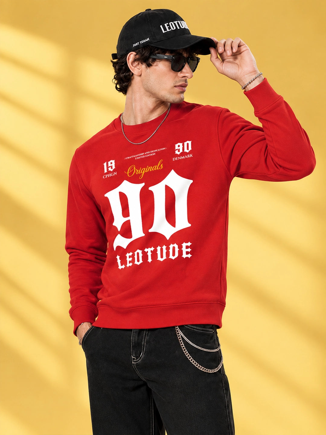 Men's Red Originals Graphic Crew Neck Sweatshirt
