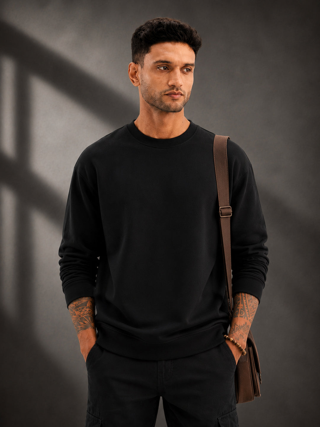 Leotude Plain Black Sweatshirt for Men
