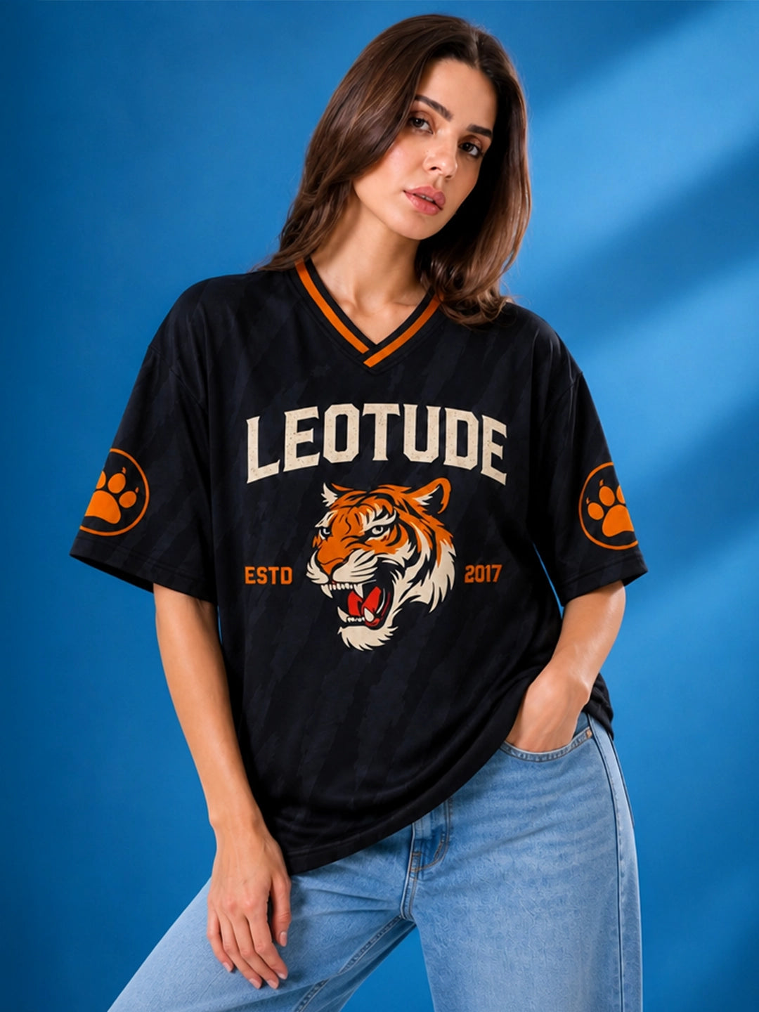 Leotude Women's Black Tiger Printed T-Shirt
