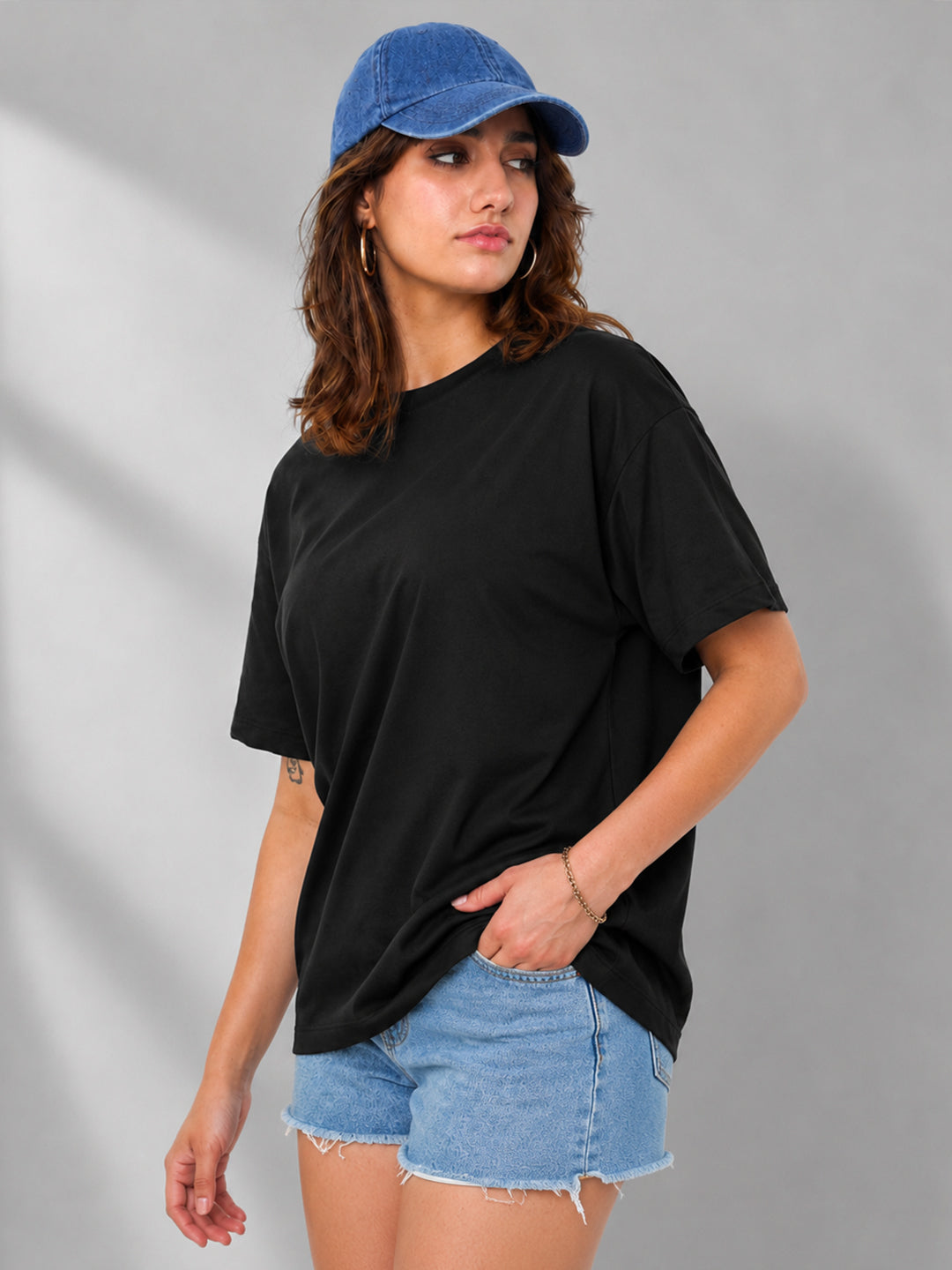 Leotude Oversized Plain T-Shirt — Women's Solid Cotton Drop-Shoulder Tee - Black