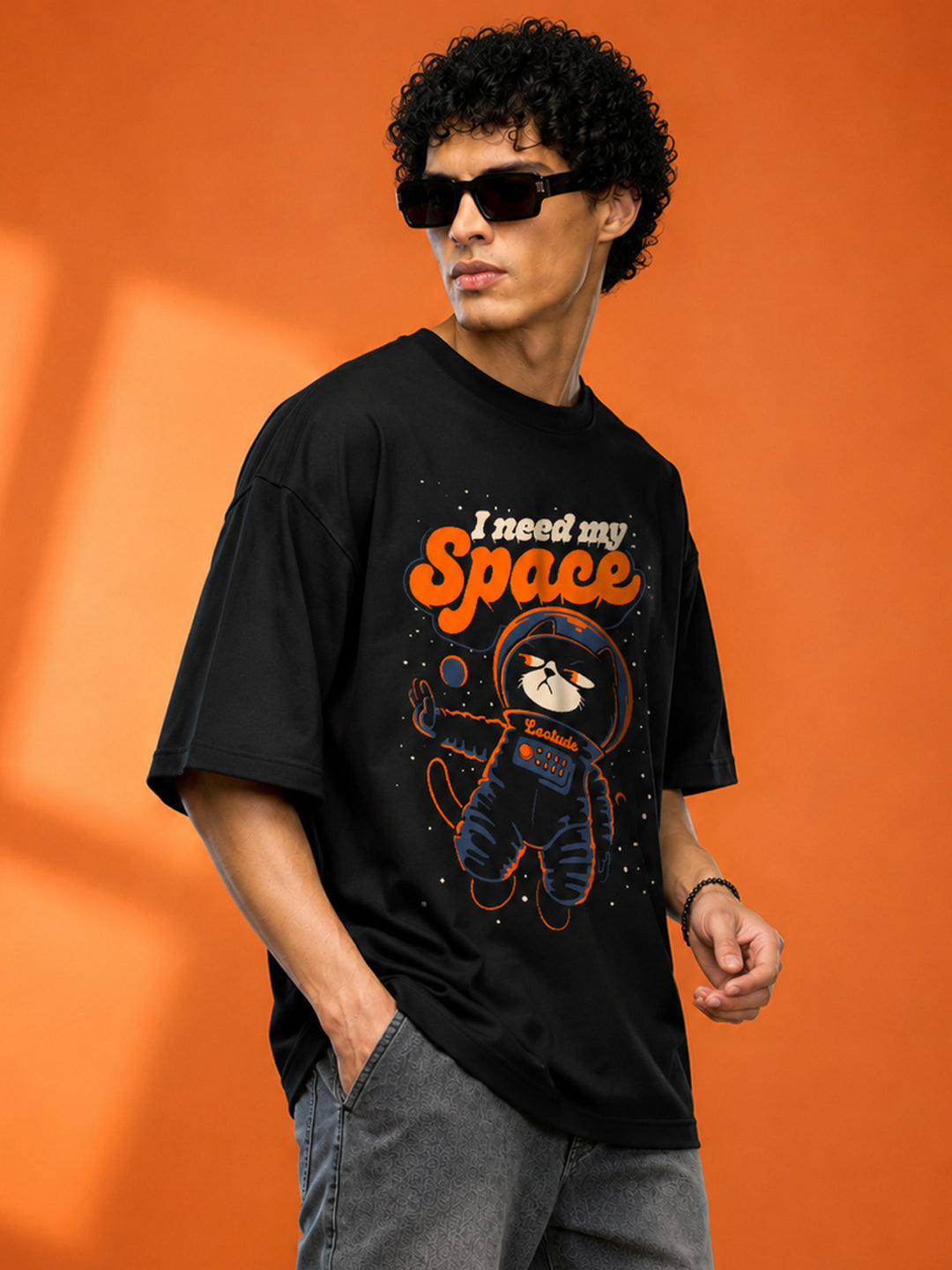 Leotude Men "I Need My Space" Printed Oversized T-Shirt — Black Streetwear Tee