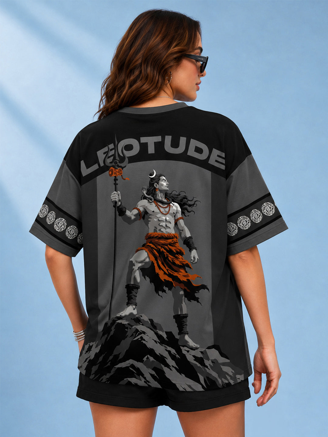 Leotude Women's Black Grey Mahadev Printed T-Shirt