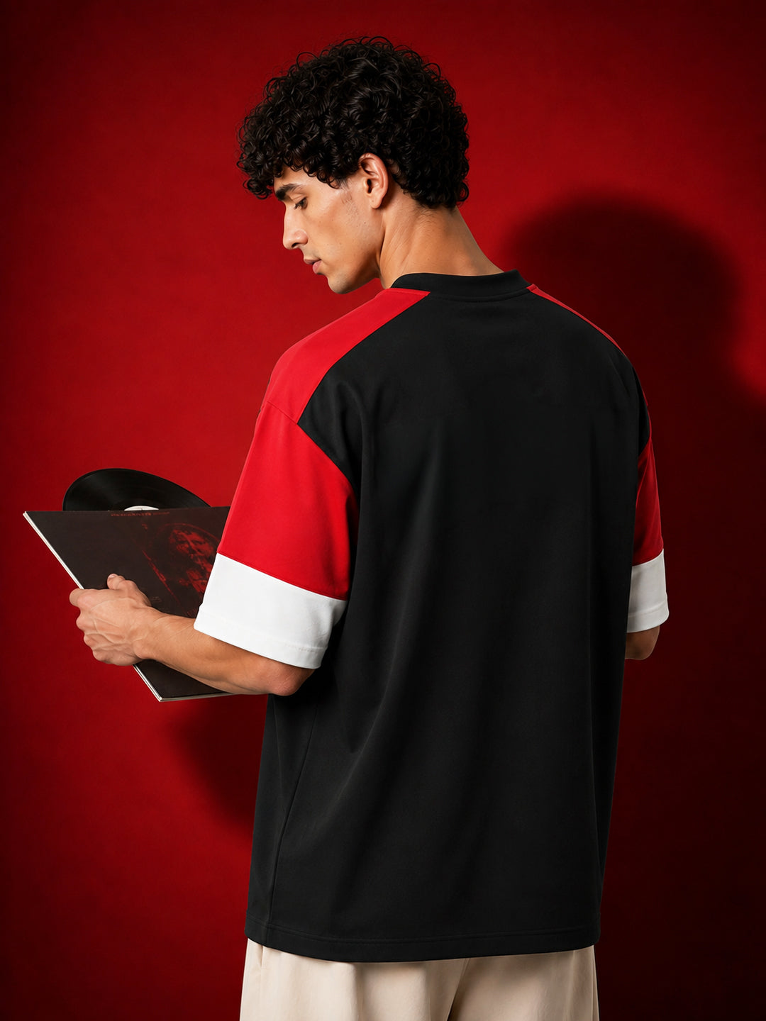 Leotude Men's Black Williamsburg Panelled Oversized T-Shirt