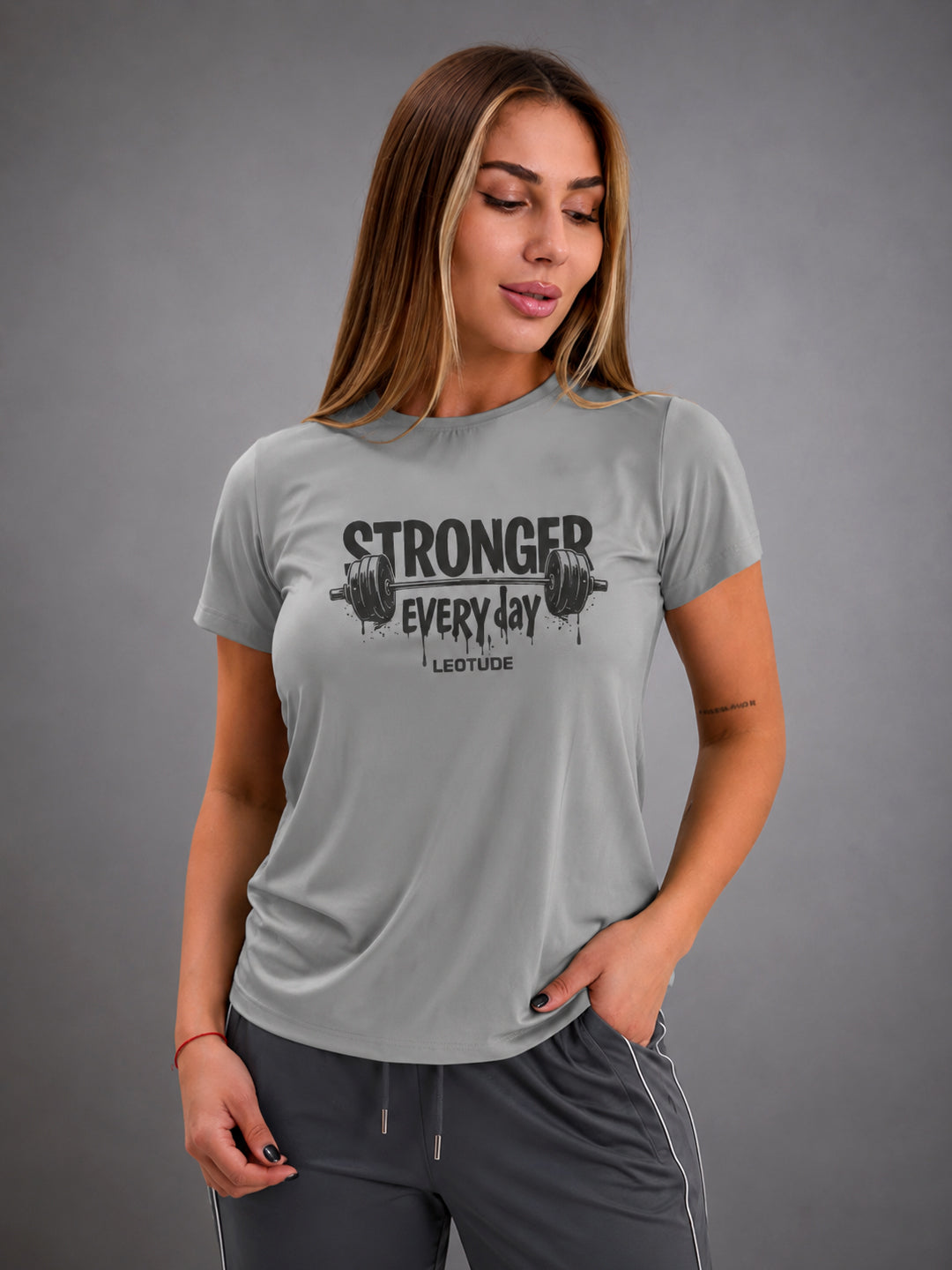 Leotude Women's Grey Stronger Every Day Printed T-Shirt