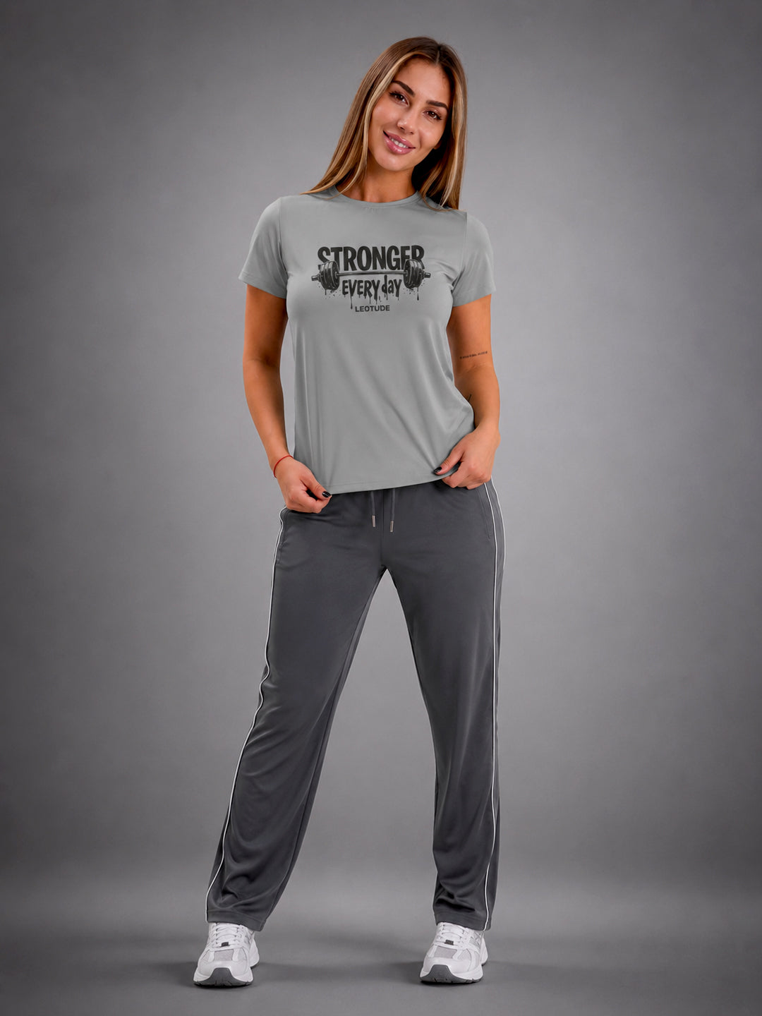 Leotude Women's Grey Stronger Every Day Printed T-Shirt