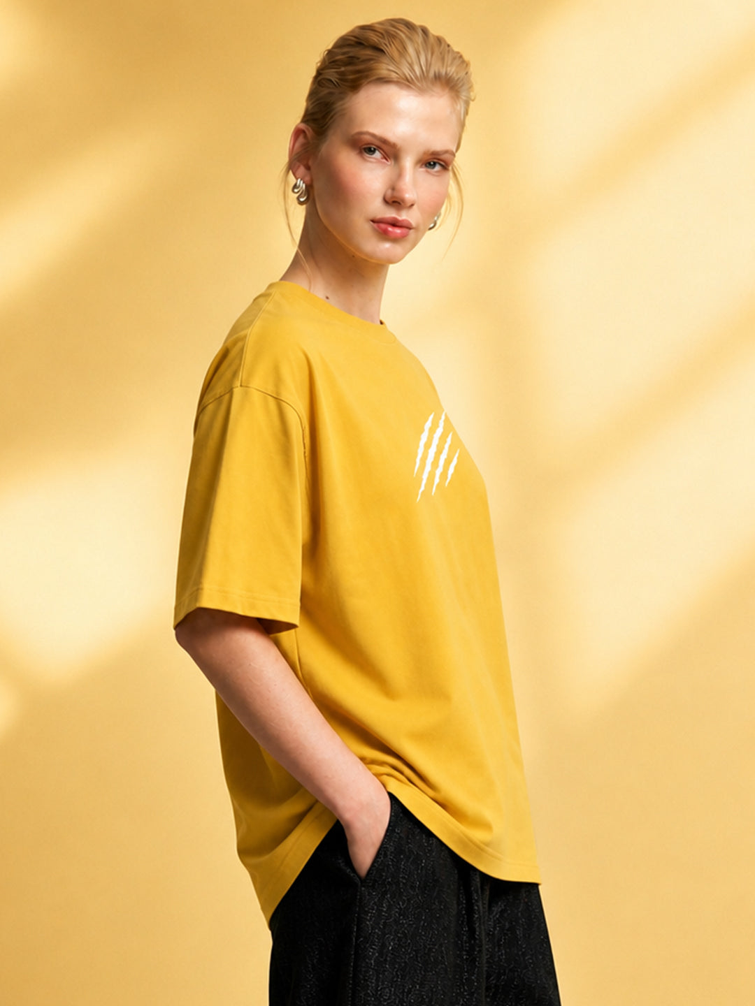 Leotude Women's Yellow Claw Mark Premium T-Shirt