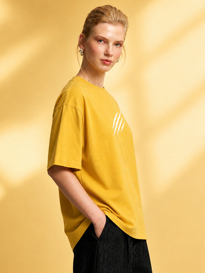 Leotude Women's Yellow Claw Mark Premium T-Shirt
