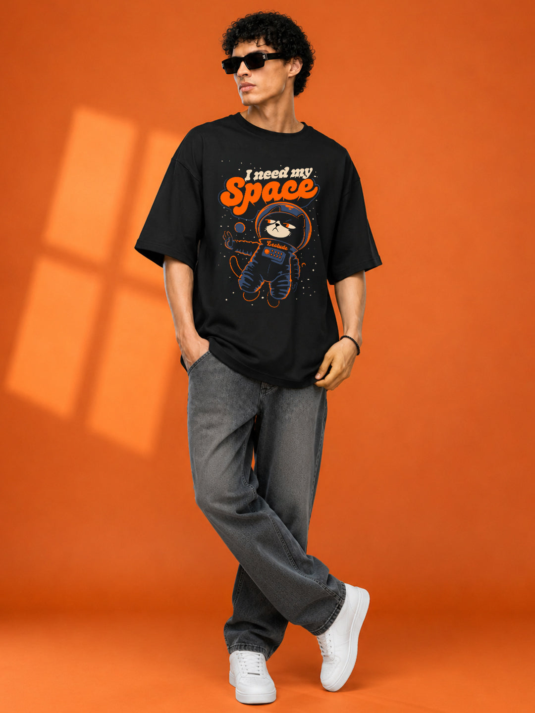 Leotude Men "I Need My Space" Printed Oversized T-Shirt — Black Streetwear Tee