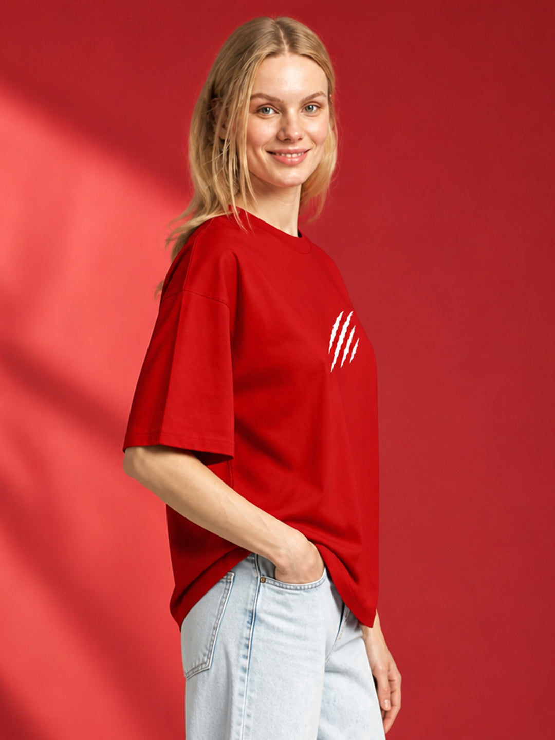 Leotude Women's Red Claw Mark Premium T-Shirt
