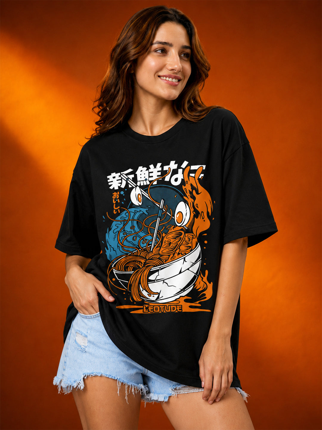 Leotude Women's Black Ramen Premium T-Shirt