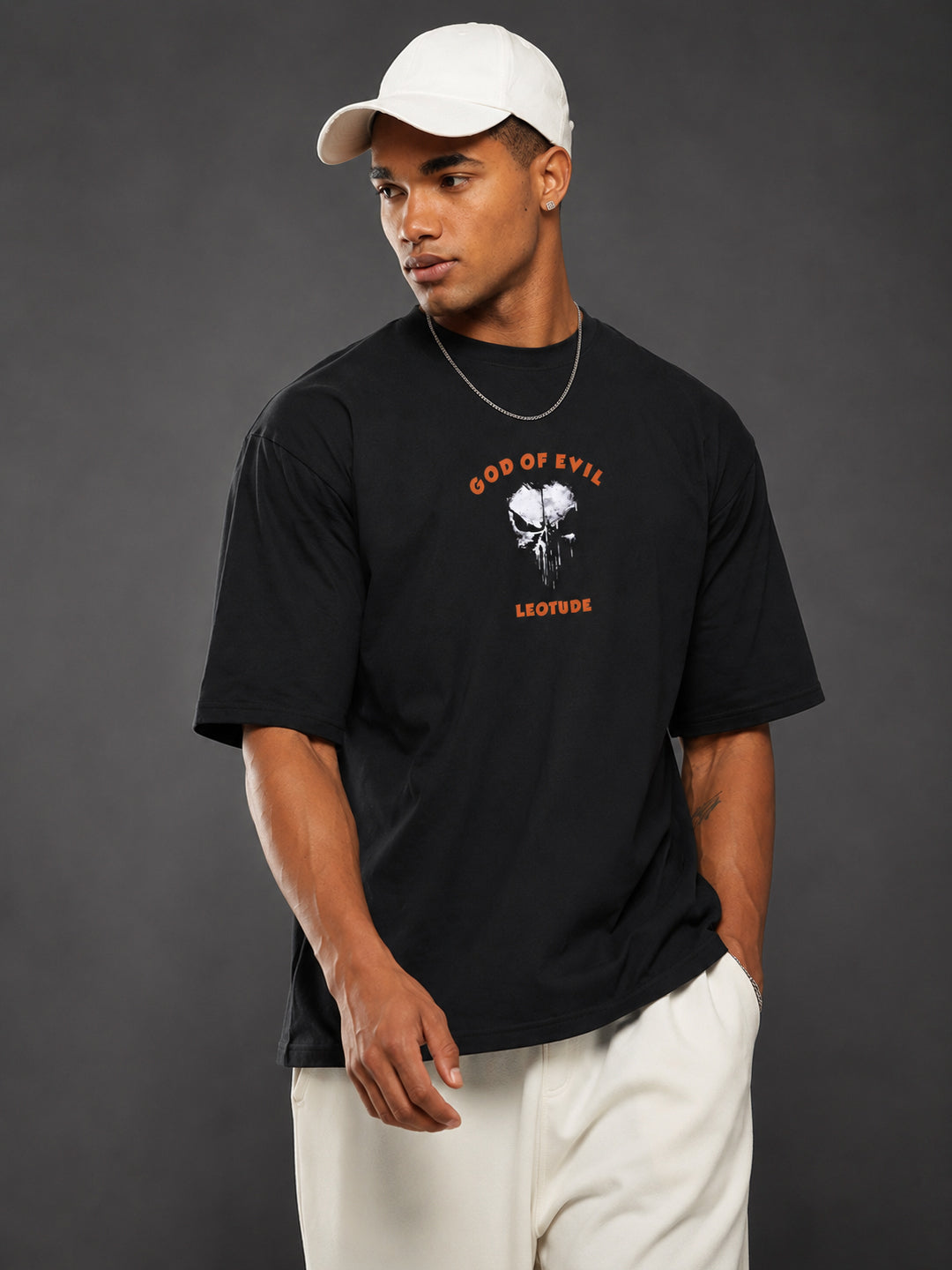 Leotude Men's God of Evil Skull Printed Black Oversized T-Shirt