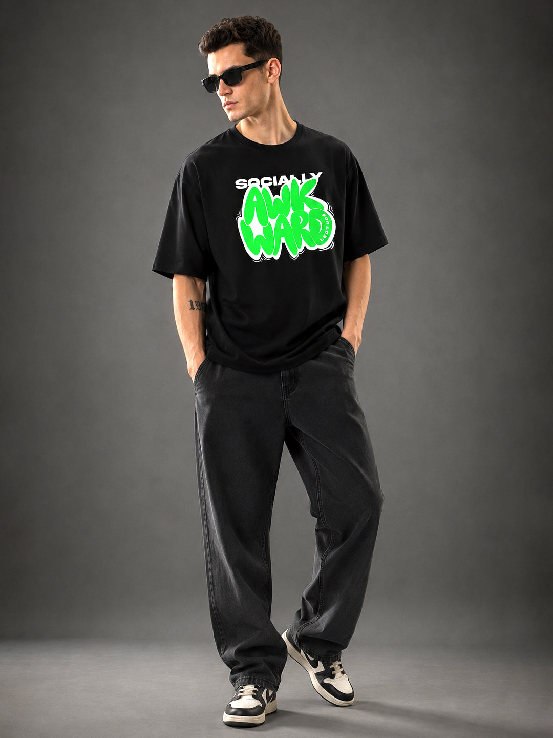 Leotude Men's "Socially Awkward" Printed Oversized T-Shirt — Black Streetwear Tee