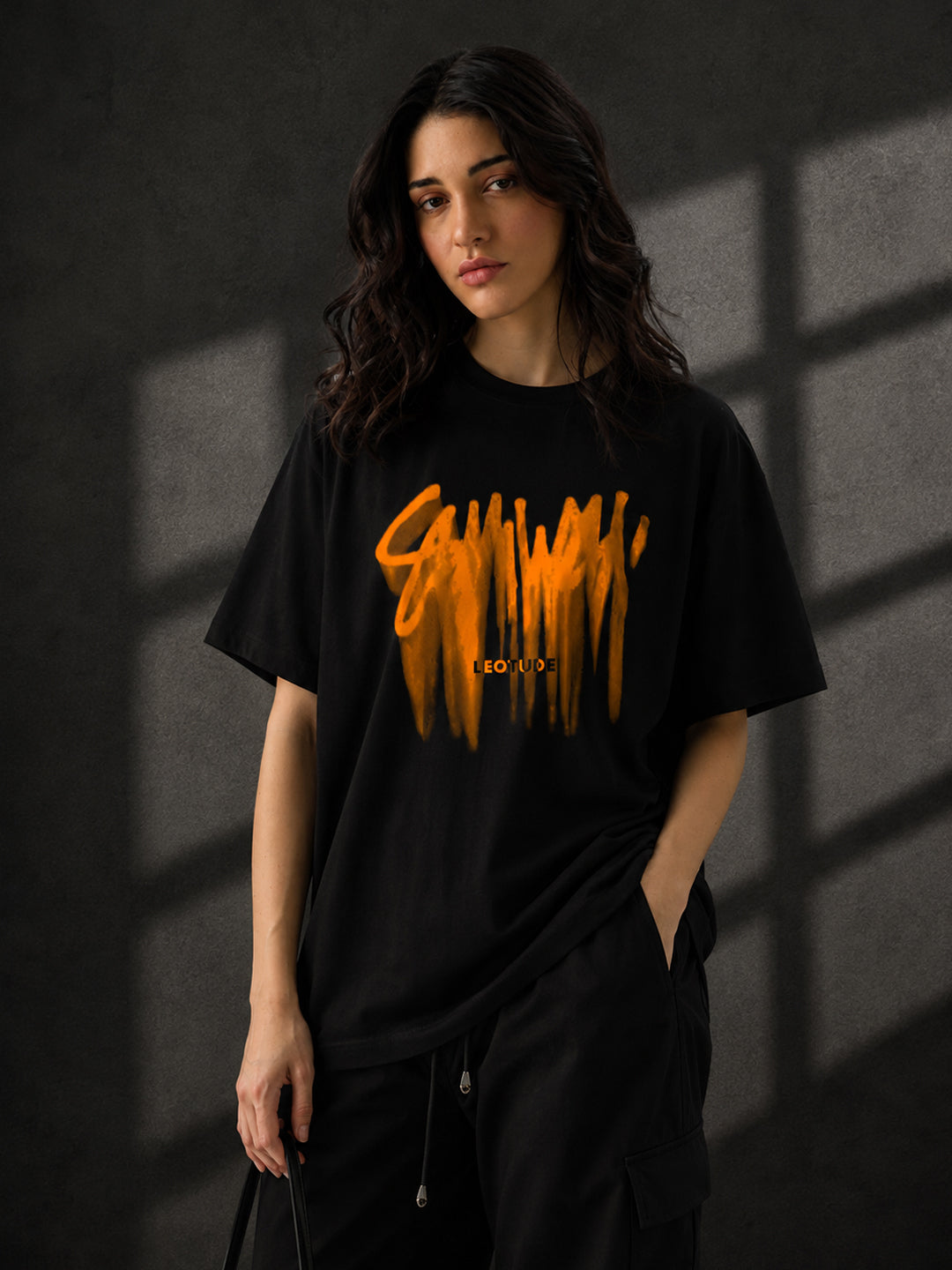 Leotude Black Sumwon Printed Oversized Tshirt for Women