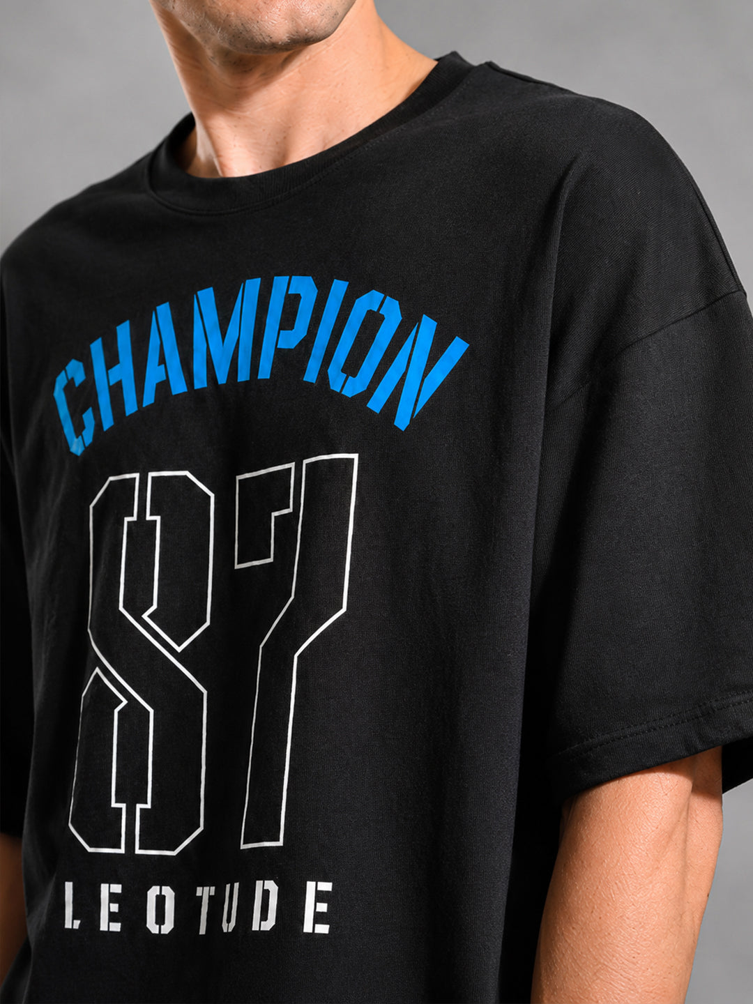 Leotude Men's "Champion 87" Printed Oversized T-Shirt — Black Streetwear Tee