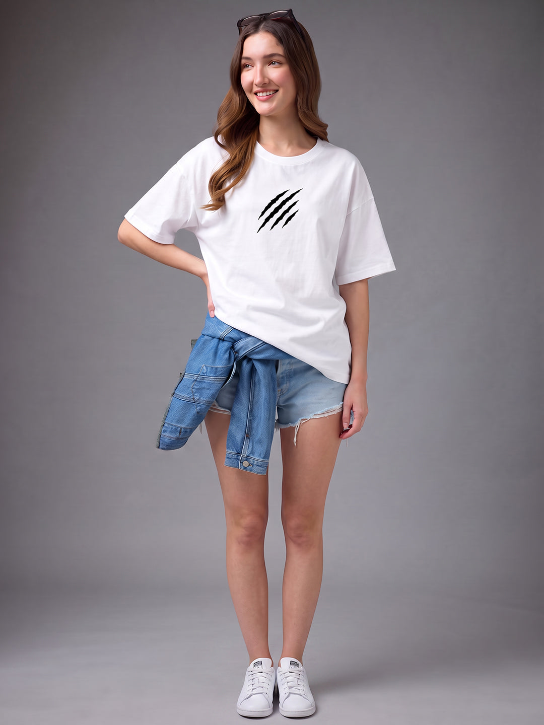 Leotude Women's White Claw Mark Elite T-Shirt