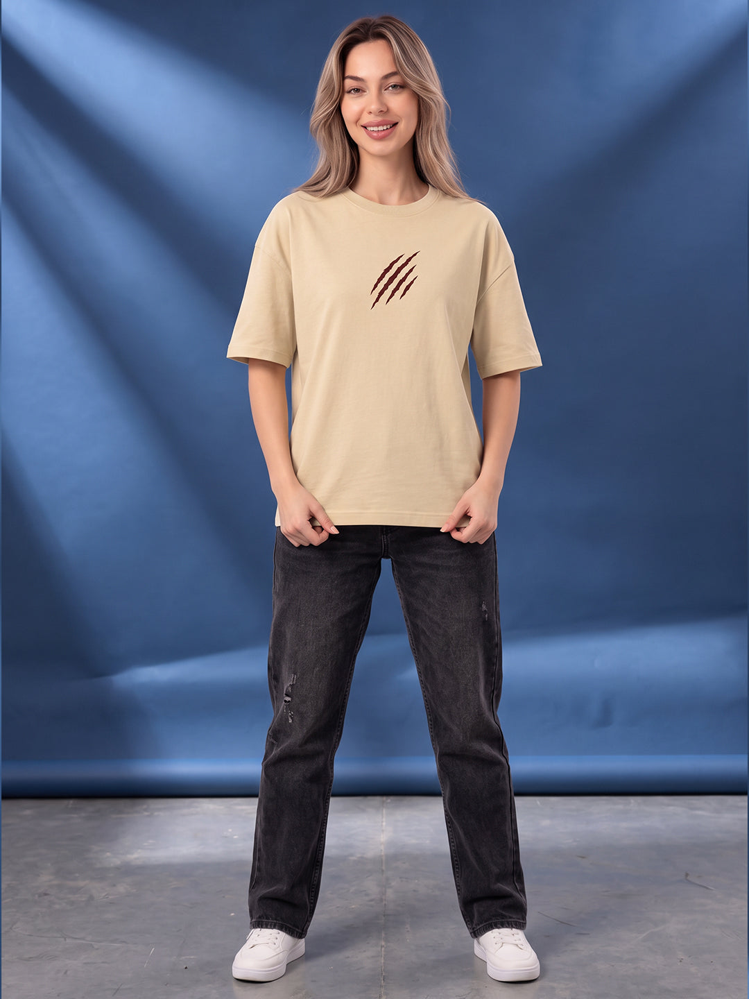 Leotude Women's Beige Claw Mark Elite T-Shirt