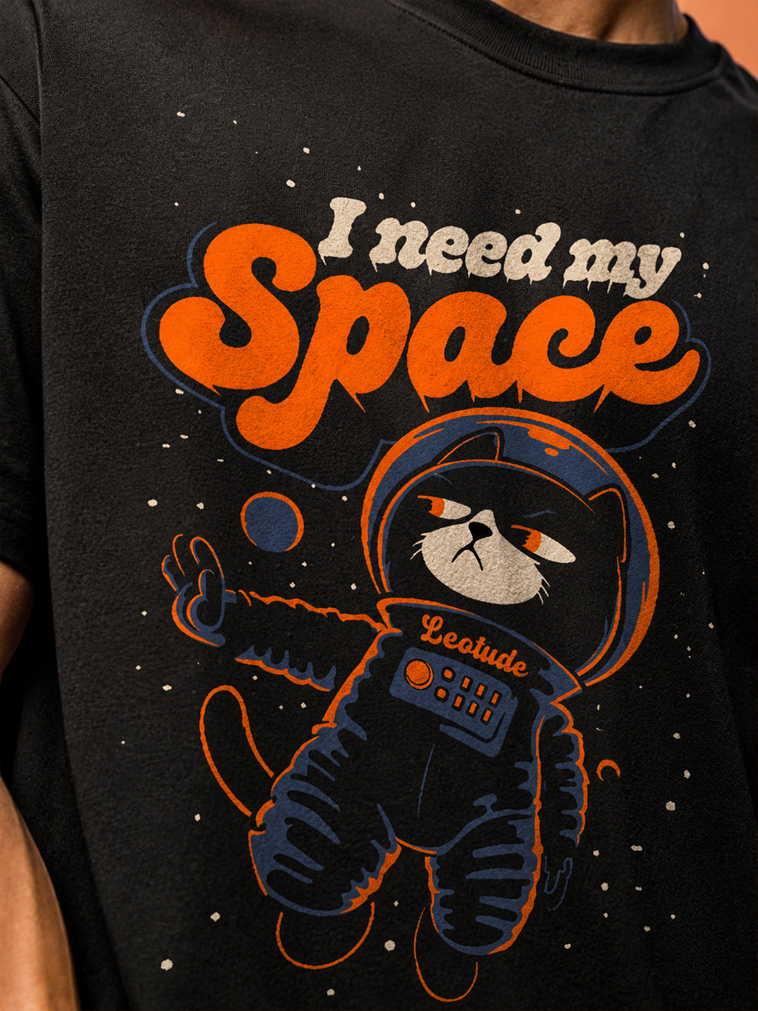 Leotude Men "I Need My Space" Printed Oversized T-Shirt — Black Streetwear Tee