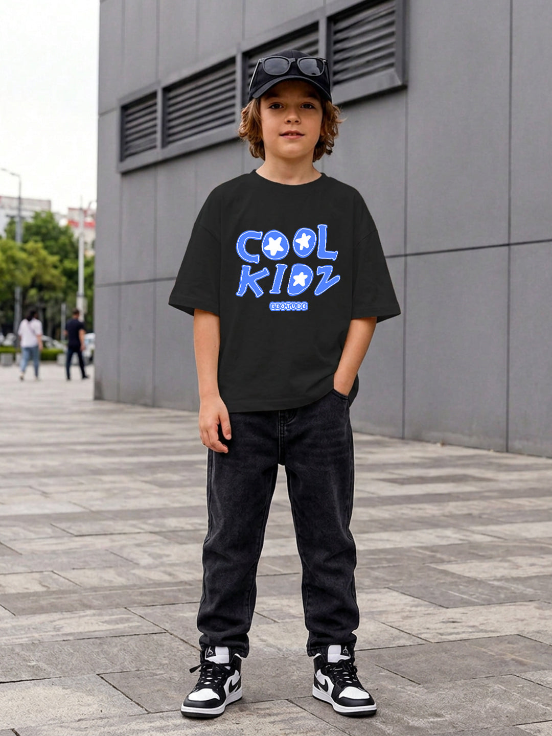 Leotude Boys' Black Cool Kidz Printed T-Shirt