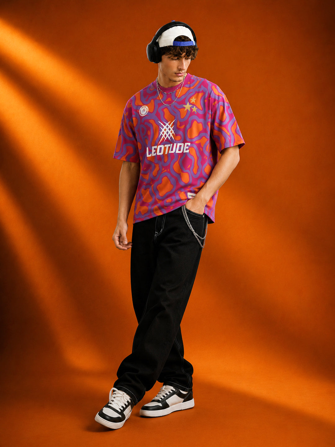 Leotude Men's Pink Funkwave Printed T-Shirt