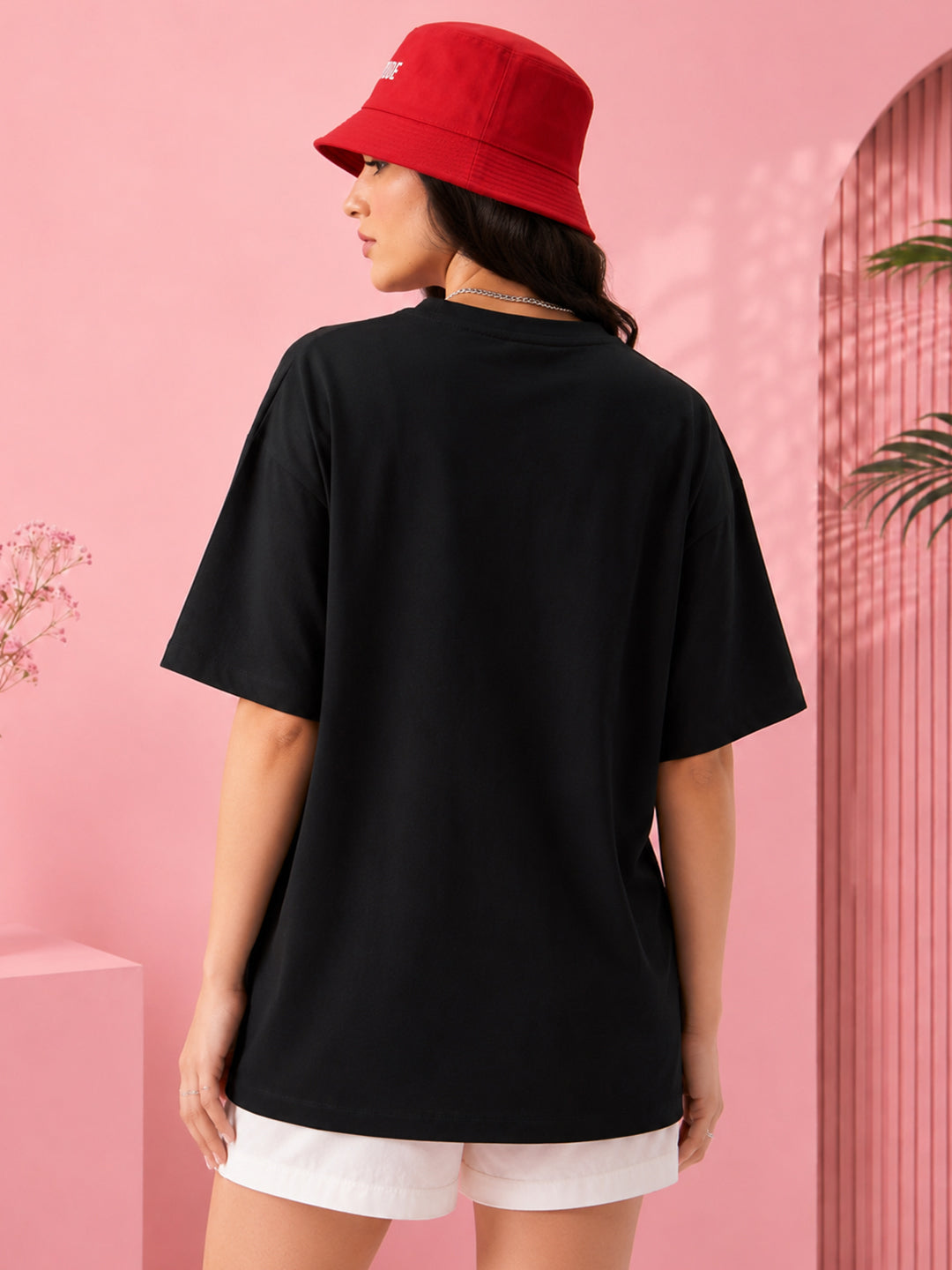 Leotude Women's Black Claw Mark Premium T-Shirt