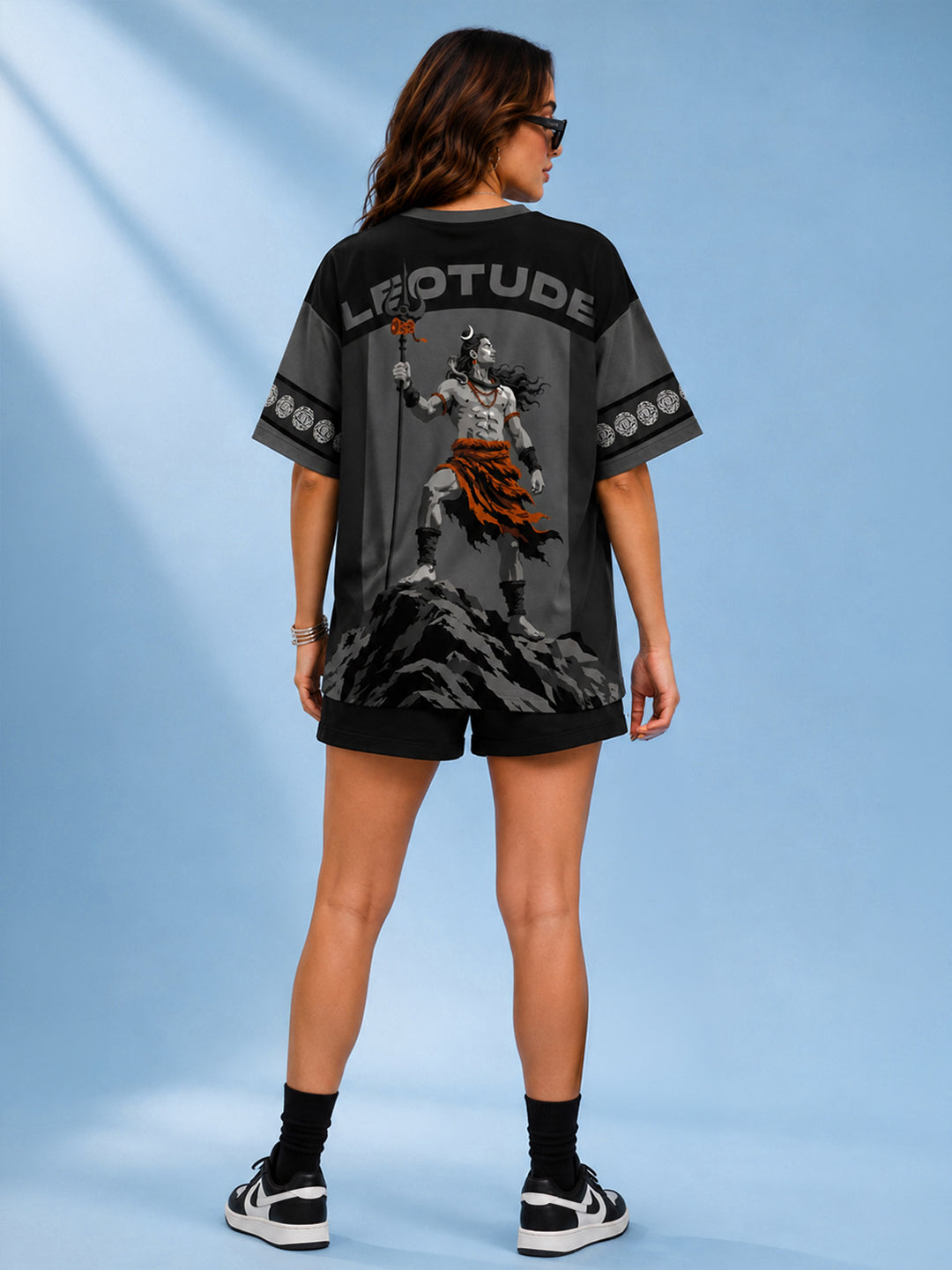Leotude Women's Black Grey Mahadev Printed T-Shirt