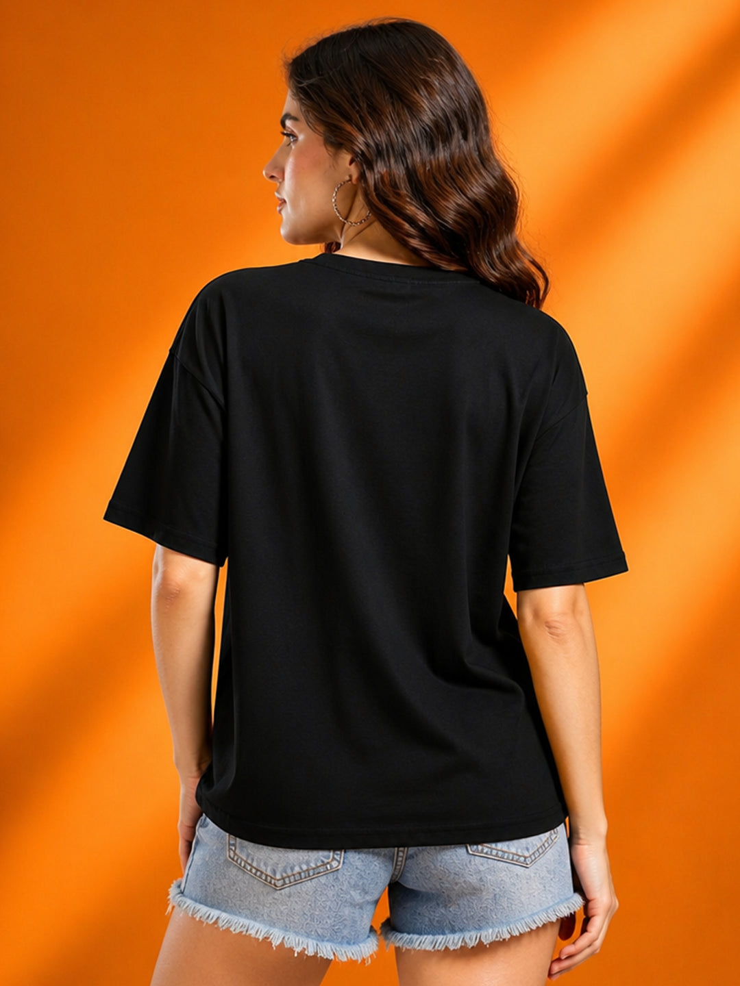 Leotude Black Crew Printed Oversized Tshirt for Women