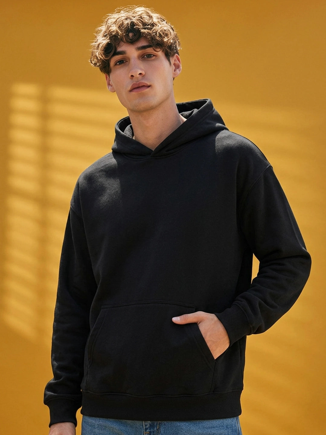 Leotude Men's Black Solid Hooded Sweatshirt