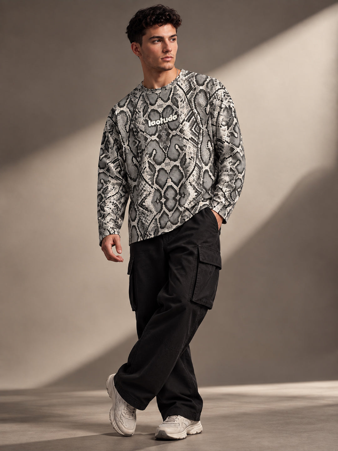 Leotude Men's Grey Snakeskin Print Oversized Full Sleeve T-Shirt