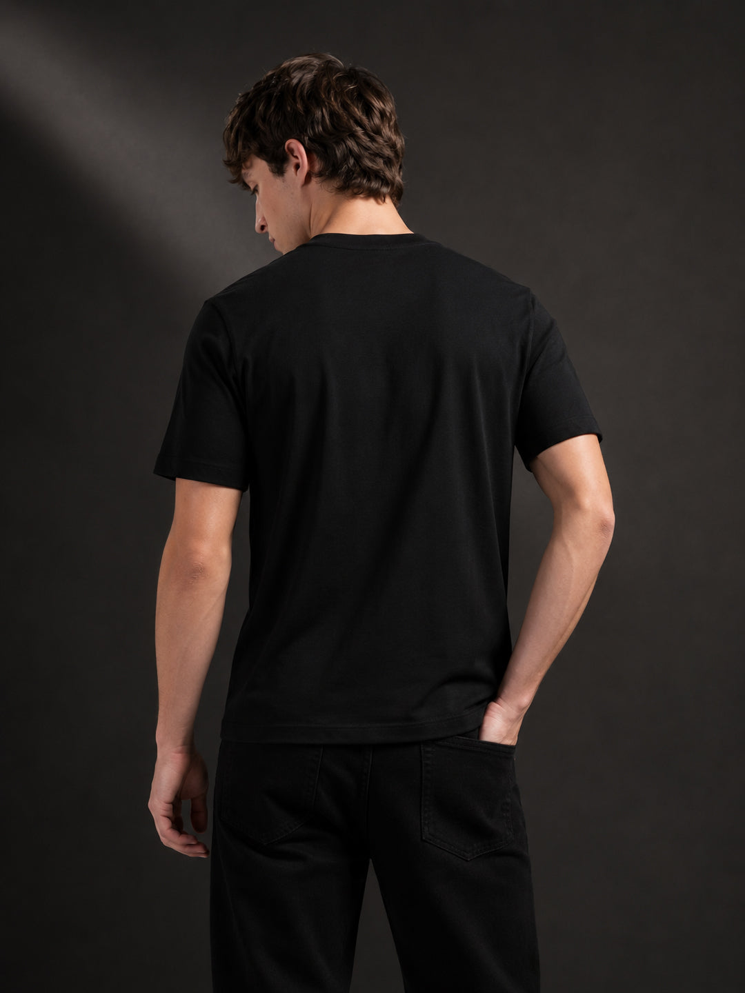 Leotude Men's Black Line Printed T-Shirt