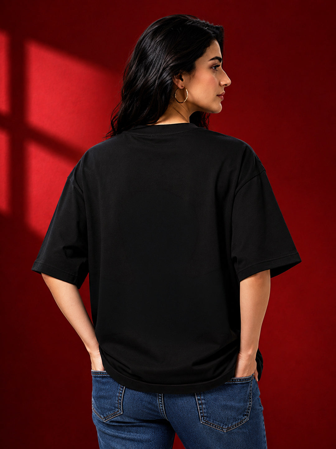 Leotude Women's Thalaiva Graphic Black Oversized T-Shirt