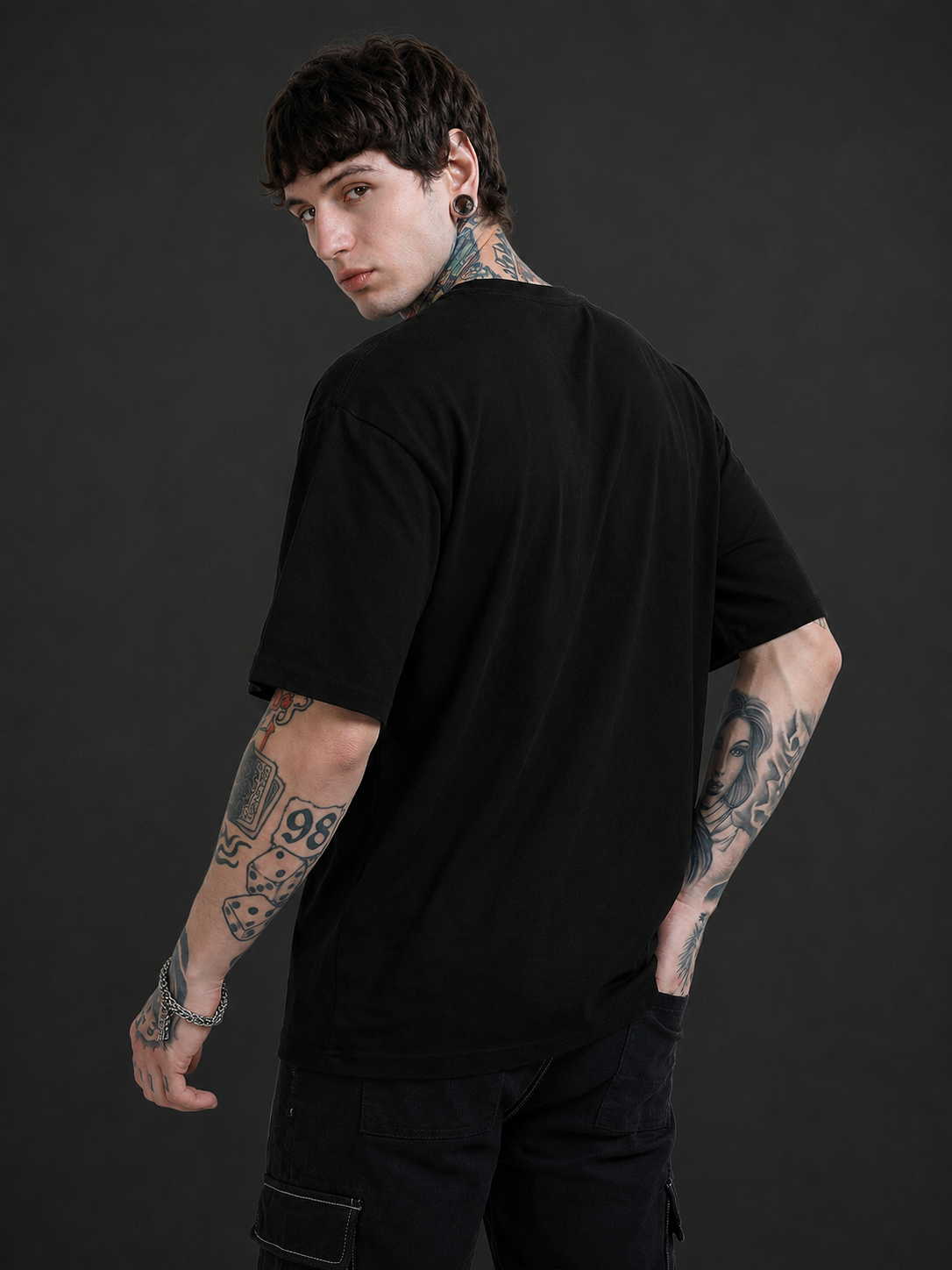 Leotude Men's "Someone" Printed Oversized T-Shirt — Black Streetwear Tee
