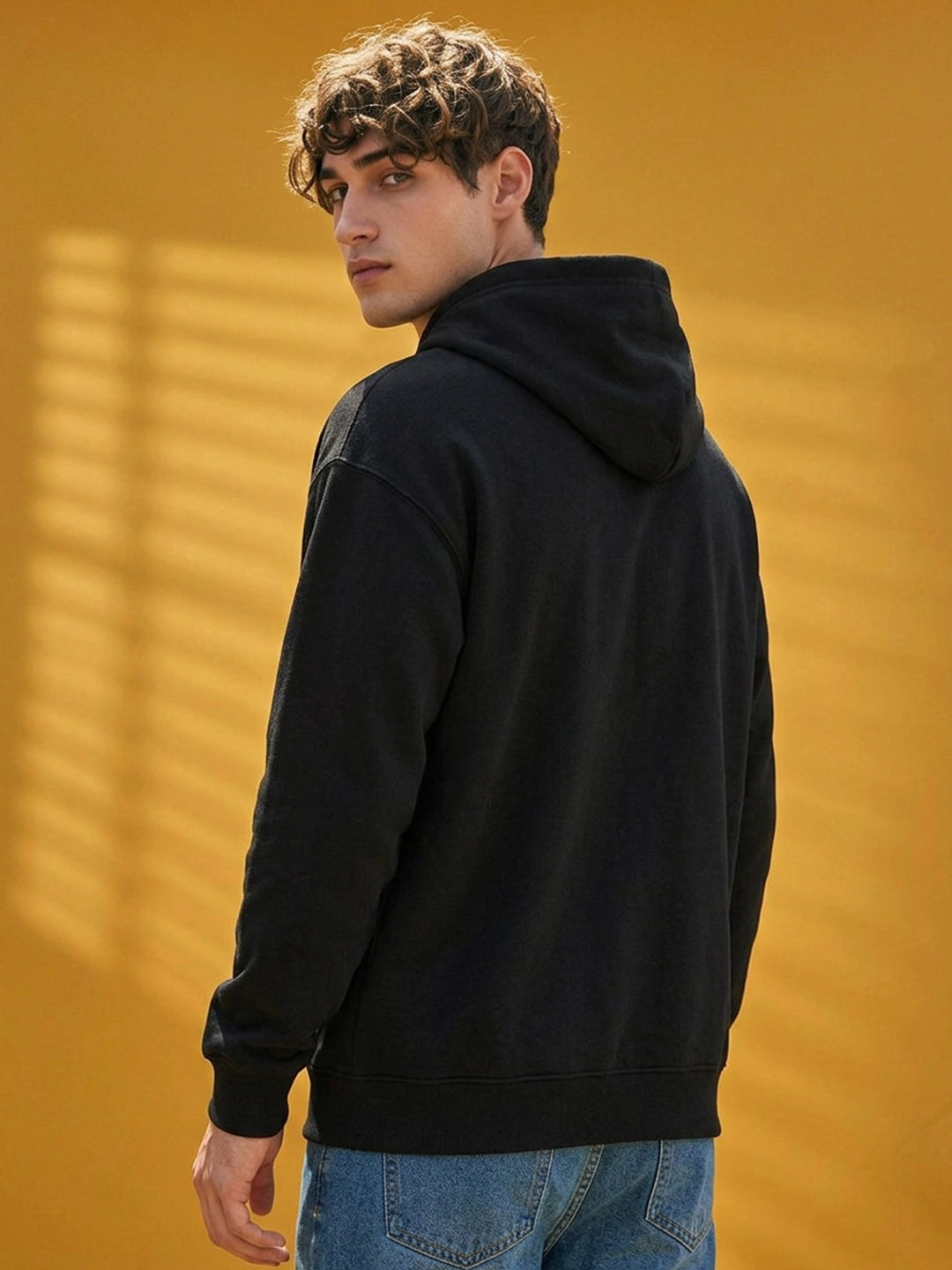 Leotude Men's Black Solid Hooded Sweatshirt