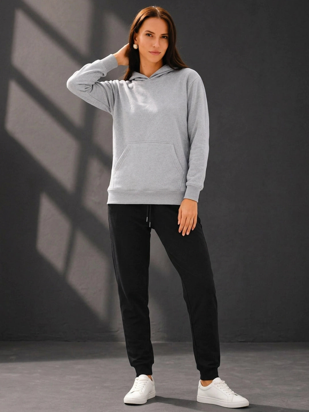 Leotude Women's Grey Melange Solid Hooded Sweatshirt