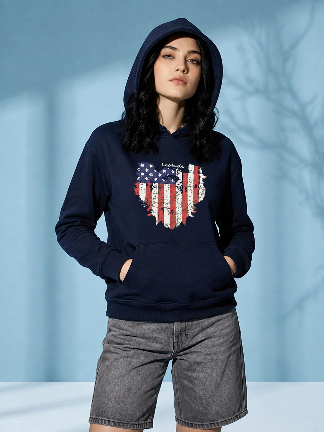 Leotude Women's Navy Blue American Flag Printed Hooded Sweatshirt