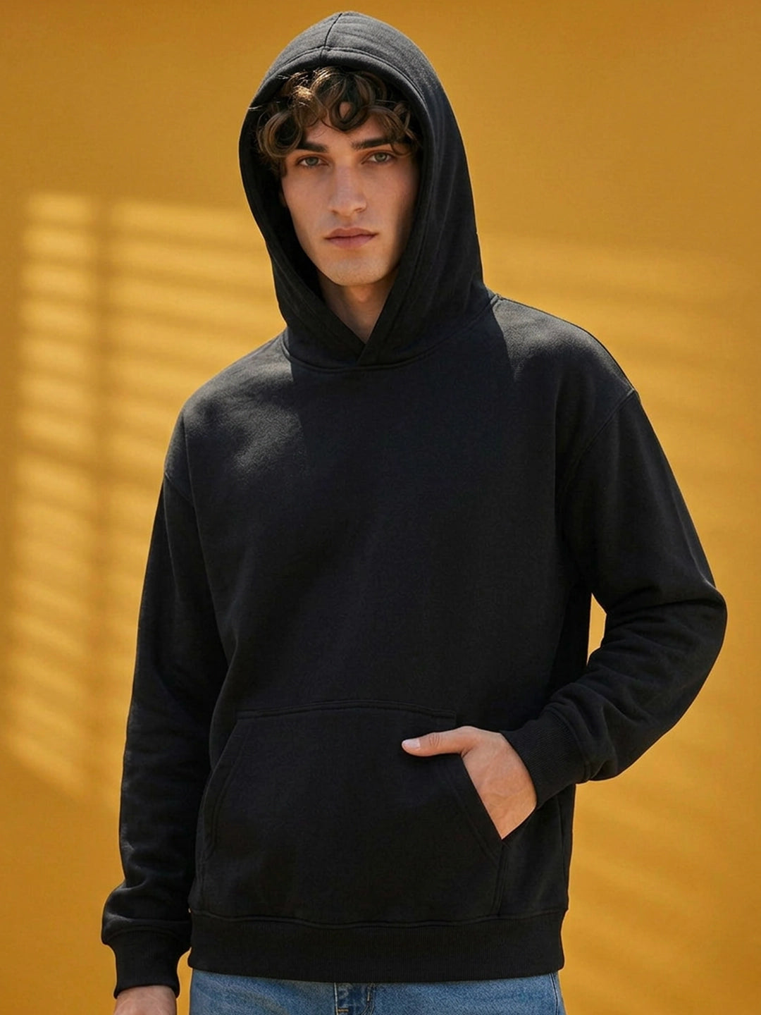Leotude Men's Black Solid Hooded Sweatshirt