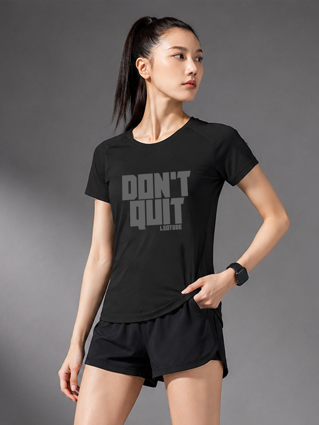 Leotude Women's Black Don't Quit Printed T-Shirt