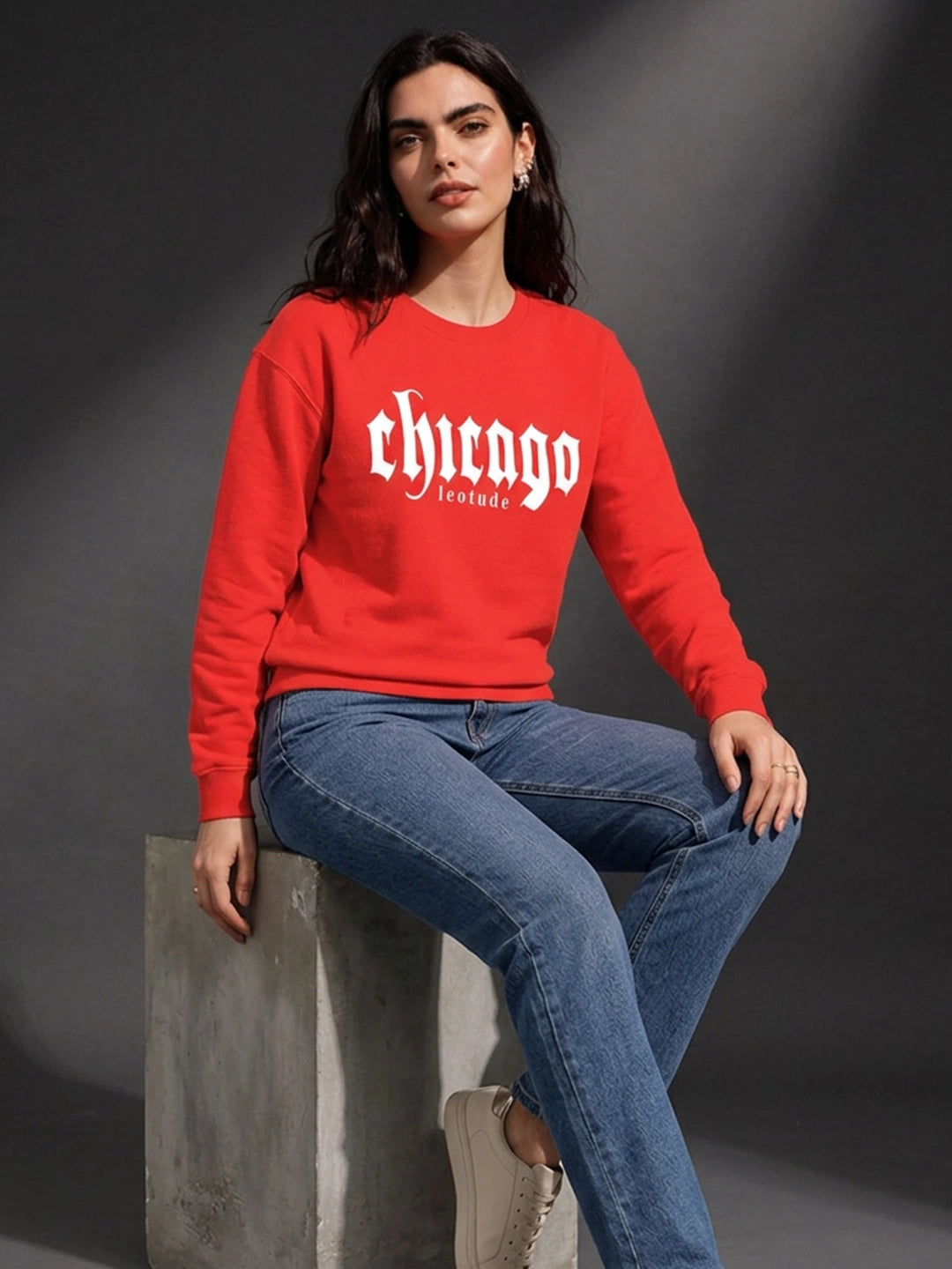 Leotude Women's Red Chicago Printed Round Neck Sweatshirt