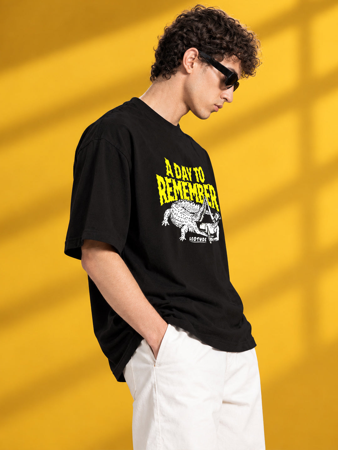 Leotude Men "A Day To Remember" Black Oversized T-Shirt