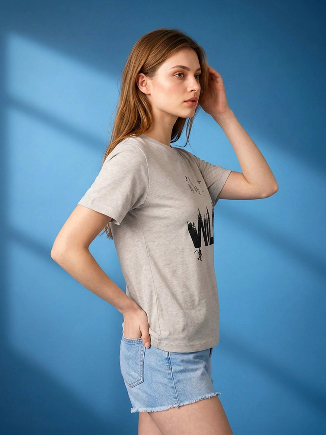 Leotude Women's Aluminium Grey Into The Wild Printed T-Shirt